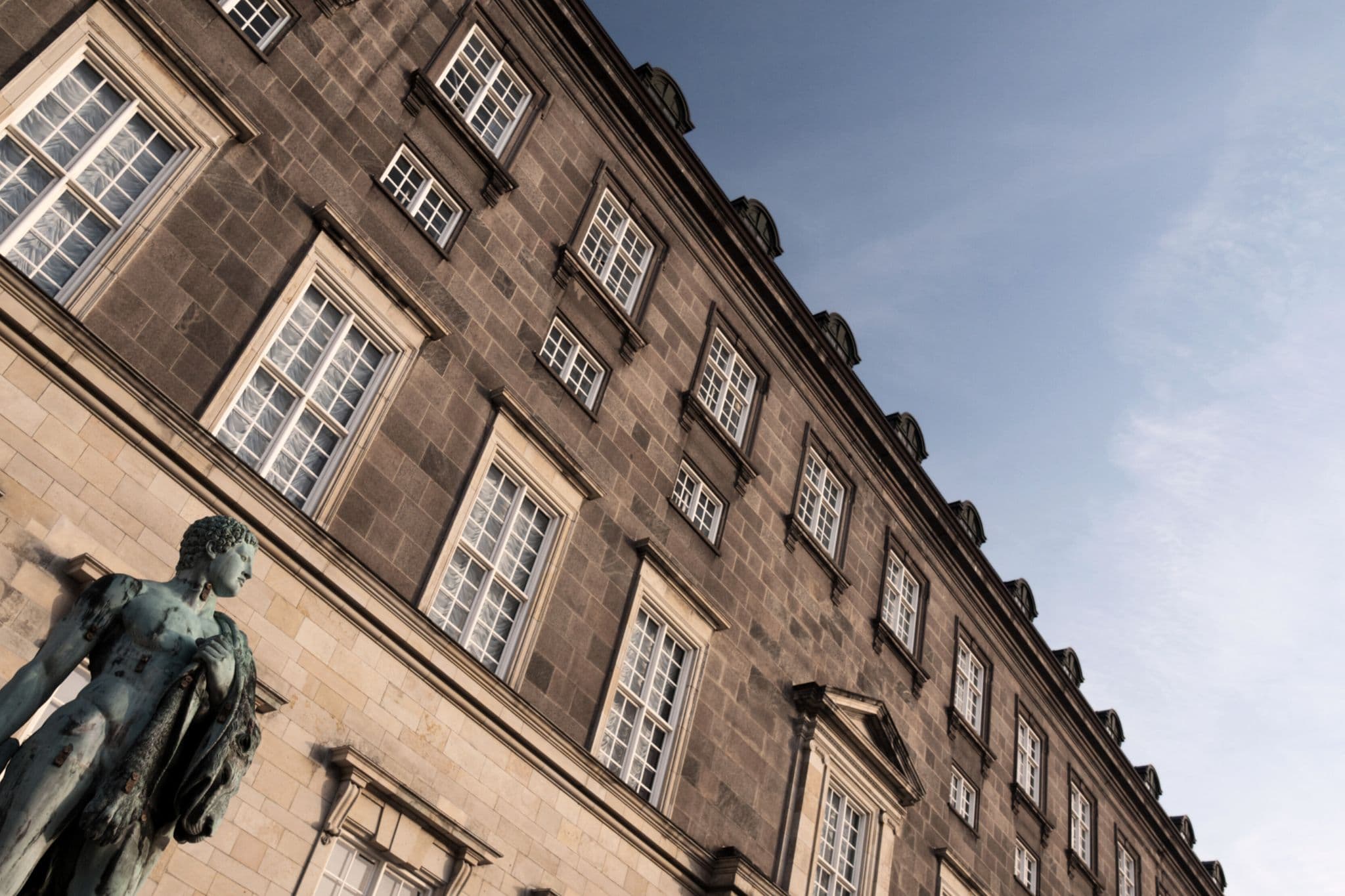 Billede af Christiansborg hvor lovforslag bliver fremstillet