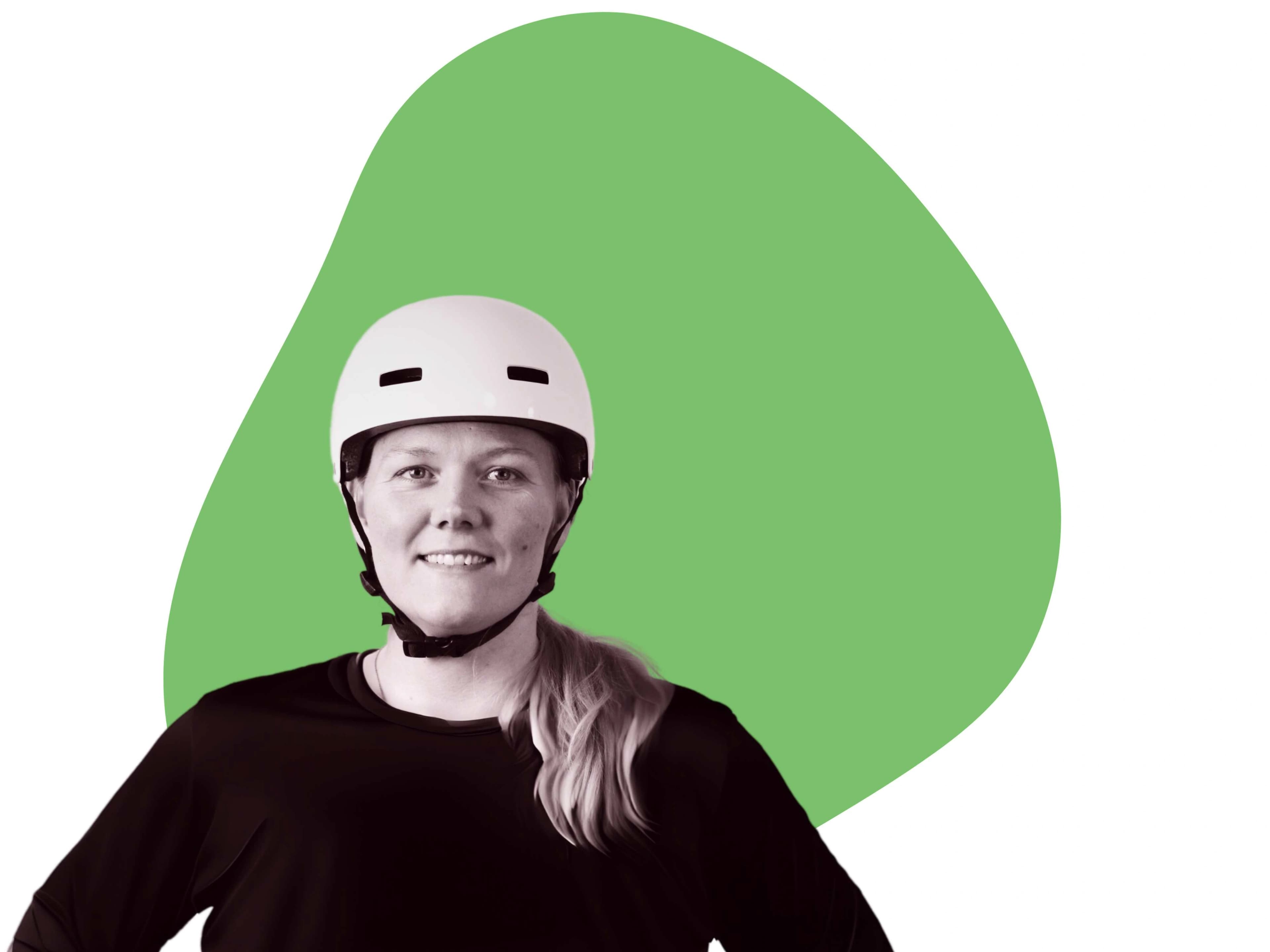 Kamilla cykler til arbejde hver dag